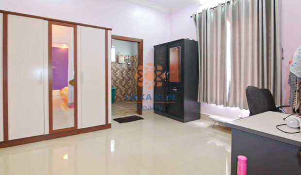 5 Bedrooms House for Rent in Krong Siem Reap-Svay Dangkum